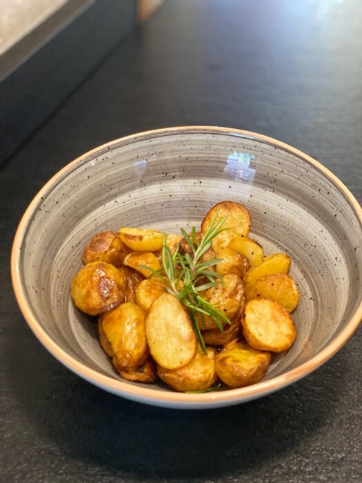 Patate al forno con rosmarino