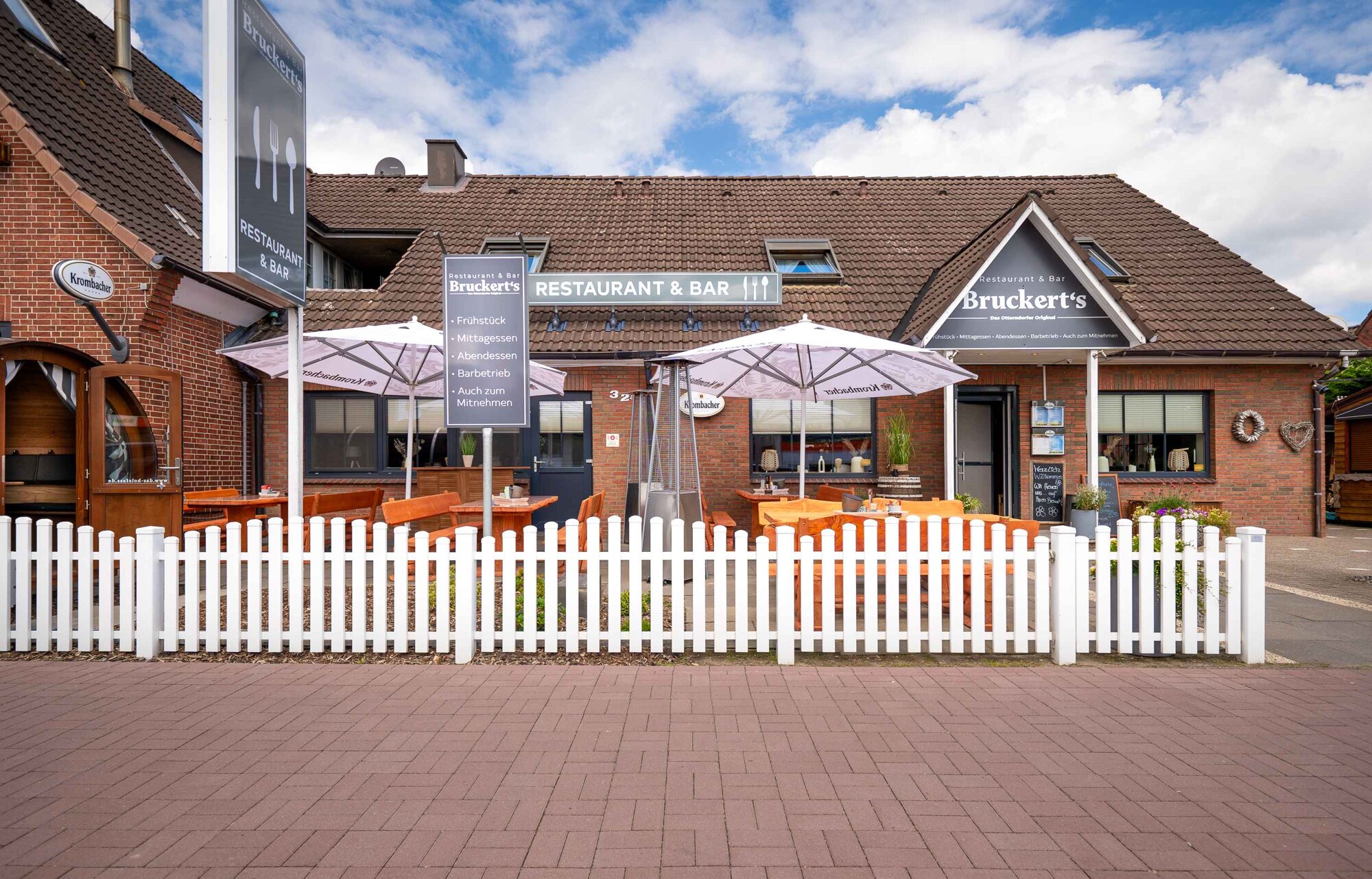 Die Objektansicht der Restaurant Bruckerts in Otterndorf bei Cuxhaven. 