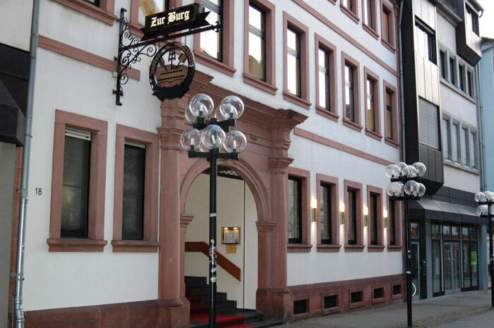Aussenansicht, Zur Burg, Restaurant, Kaiserslautern
