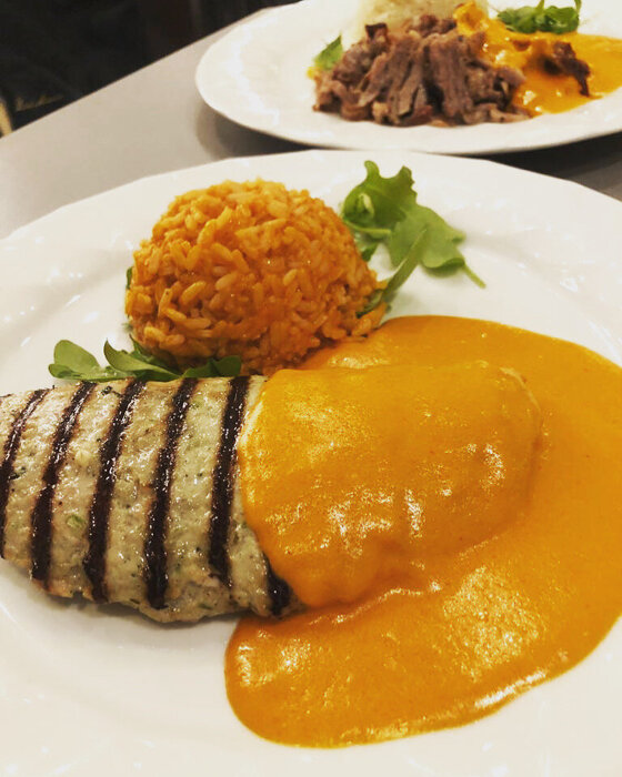 MITTAGSMENÜ.!!!   BIFTEKI MIT METAXASAUCE UND GYROS MIT METAXASAUCE.!!!   Restaurant Poseidon Ingolstadt   Tel:0841/34967 & 0841/34910   ‘‘Enjoy your lunch‘‘ Guten Appetit, KALI OREKSI!!!   #poseidoningolstadt #restaurant #ingolstadt #food #griechischesse