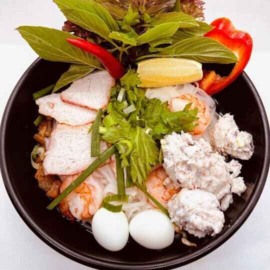 T2: Hủ tíu khô đặc biệt (GL,EI,SJ,SL)*