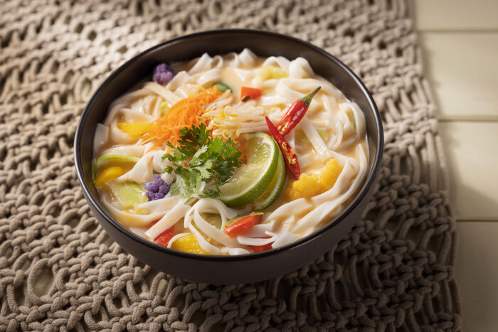 Tom Kha Gai Noodle Pot