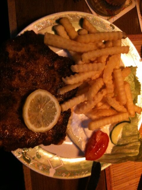 Schnitzel mit Pommes