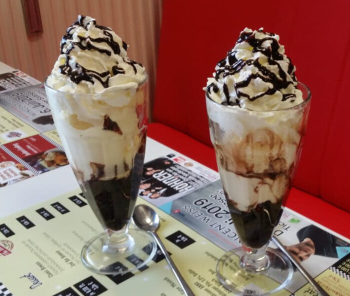 The Wolff´s Diner - Iced Hot Brownie