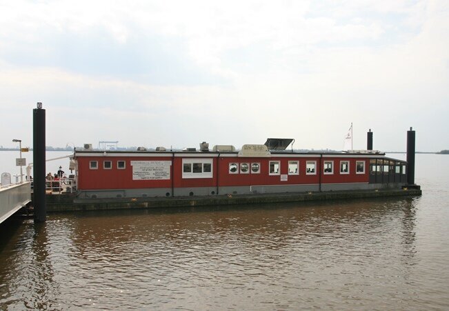 Der FISCHclub Blankenese auf dem Anleger Op'n Bulln, Hamburg
