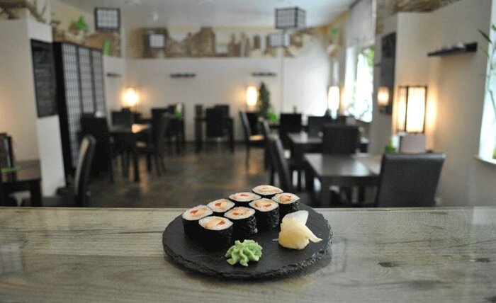 CHICKEN - HOSO MAKI 