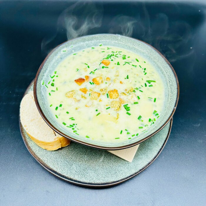 Basilikum Parmesan Suppe 