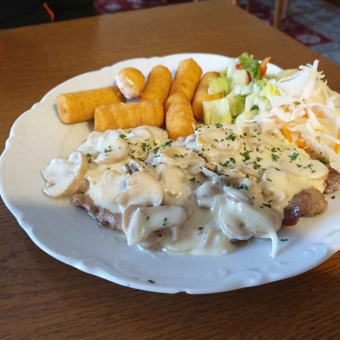 Schweinefilet mit Champingongs in Sahnesoße