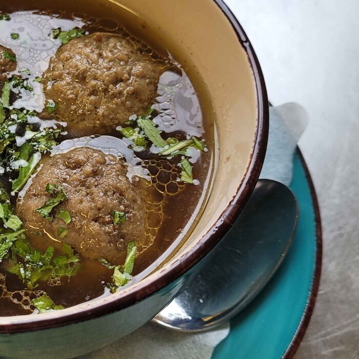 Leberknödelsuppe