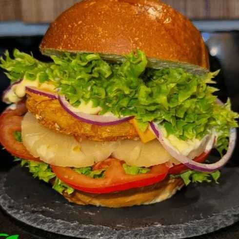 Chickenburger mit veganem Patty