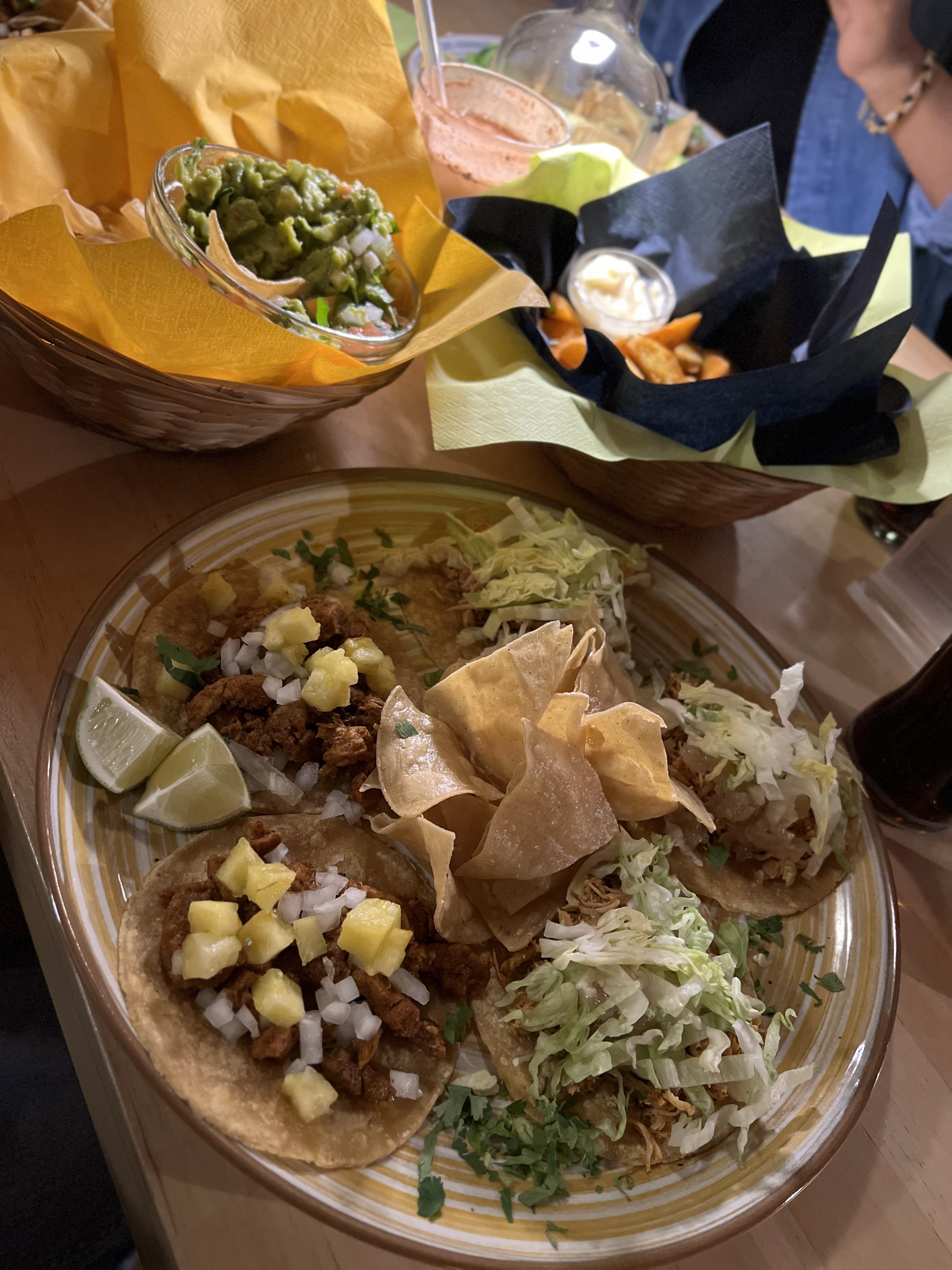 3x Tacos Tinga und 2x Tacos Pastor