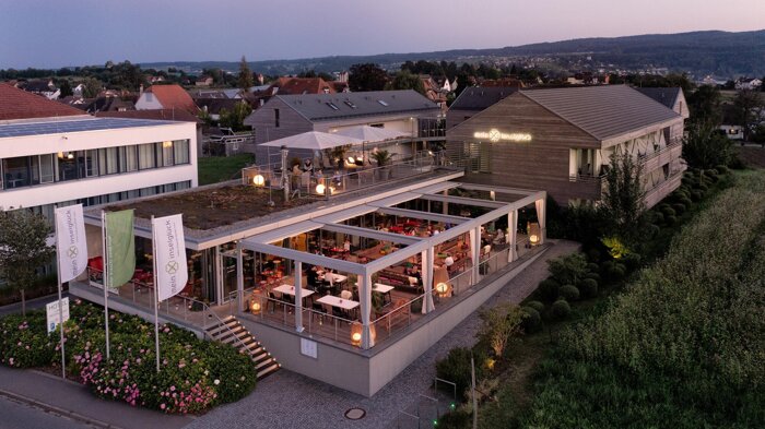 mein inselglück - Außenansicht Restaurant und Terrasse - Insel Reichenau