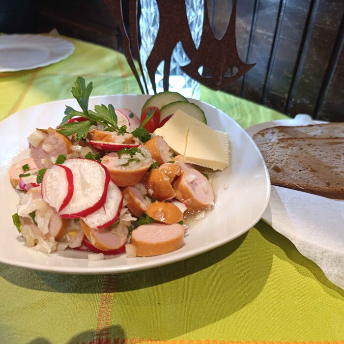 Bayrischer Wurstsalat mit Radieschen
