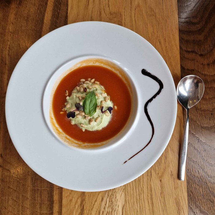 Mediterrane Tomatensuppe