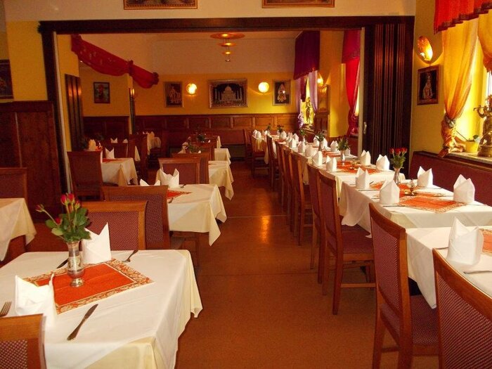 SATYAM (Indische Küche Spezialisierte Restaurant) - Your best place to dine the most delicious and tasty Indian Cuisine/Dishes.
