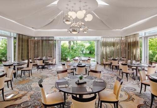 Edles Ambiente im Tivoli Restaurant, München