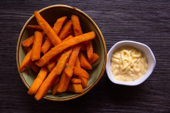 [V16] Sweet potato fries (vegan)
