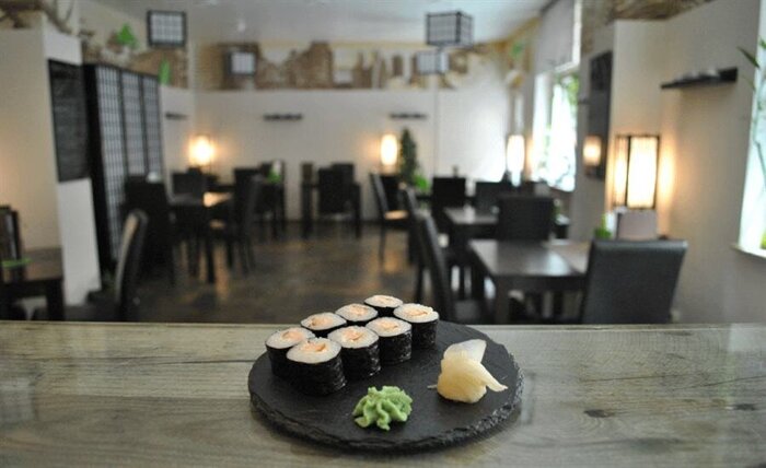 HOT SAKE - HOSO MAKI