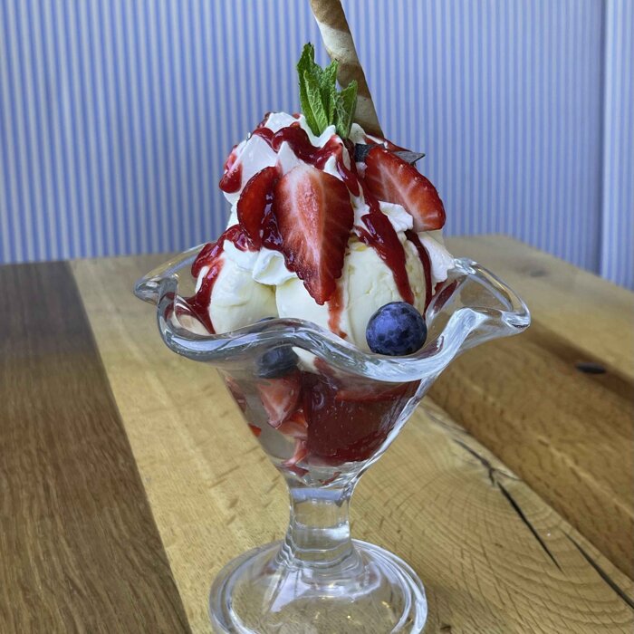 Erdbeerbecher