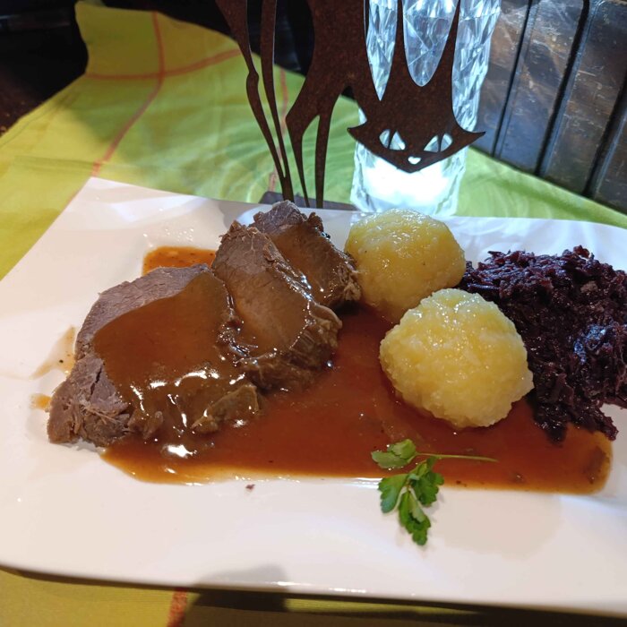 Rindersauerbraten