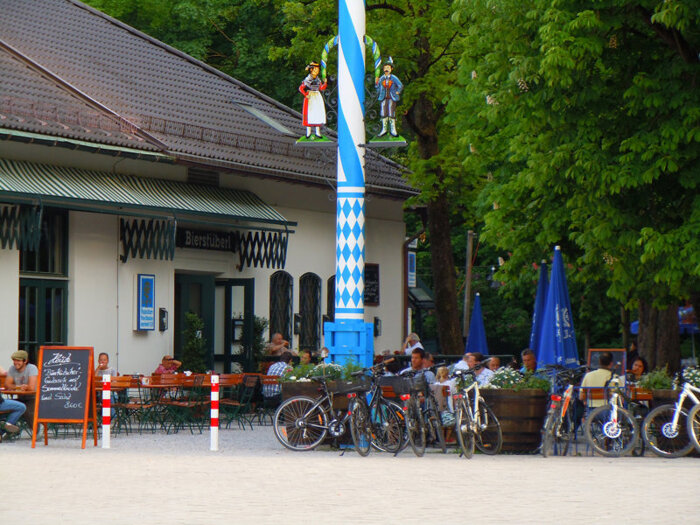 Haupteingang, Wirtshaus am Bavariapark, München