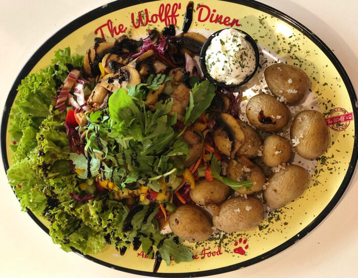 The Wolff´s Diner - Truckstop Salat