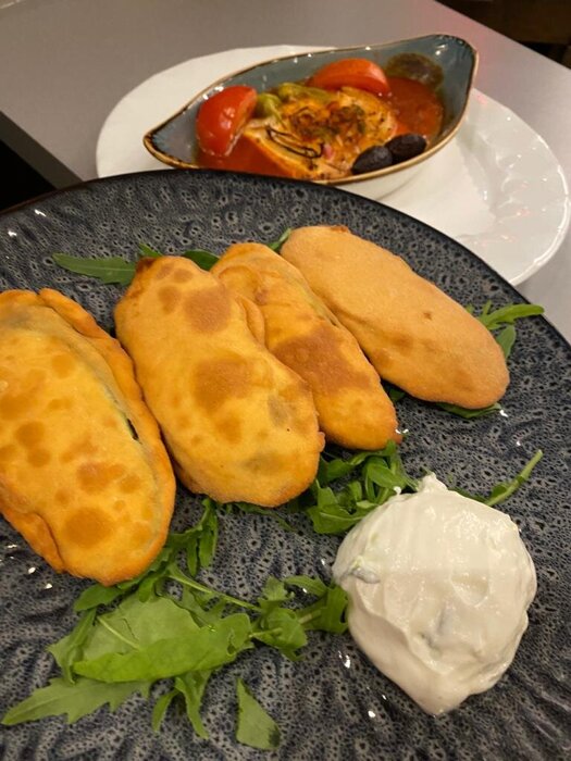 Feta-Käse überbacken und gebackener zucchini mit tzatziki.!! Vorspeisen.!! Restaurant Poseidon Ingolstadt .!! Tel:0841/34967 Täglich geöffnet.!!