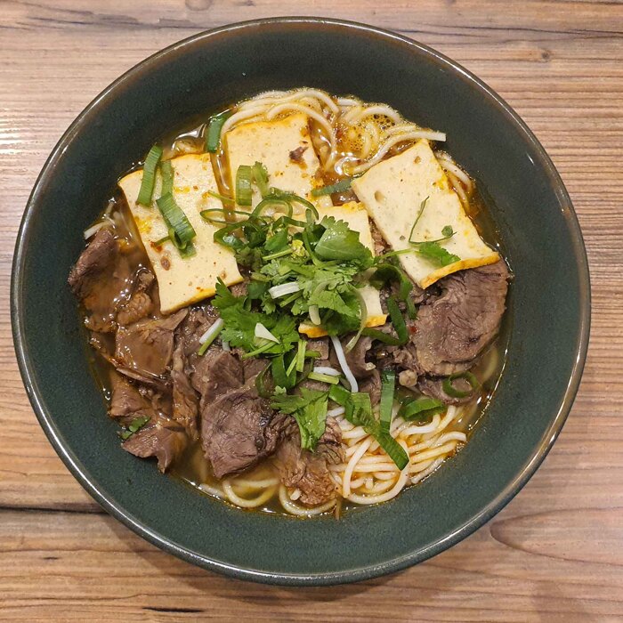 34. Bún bò Huế
