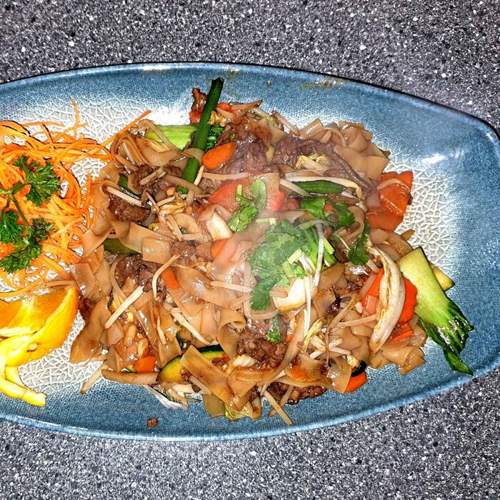 44. Phở xào bò