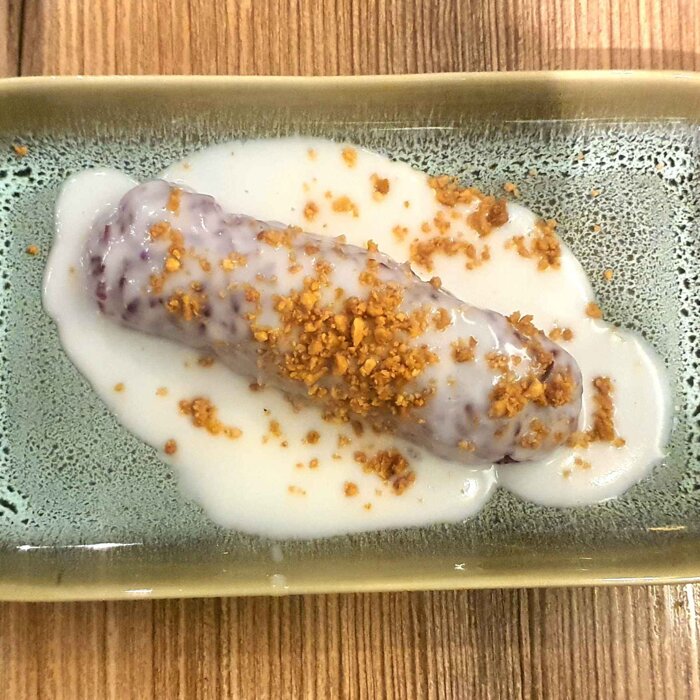N3. Bánh nếp than