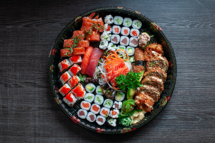 [112] Sushi for 2 (62 pieces)