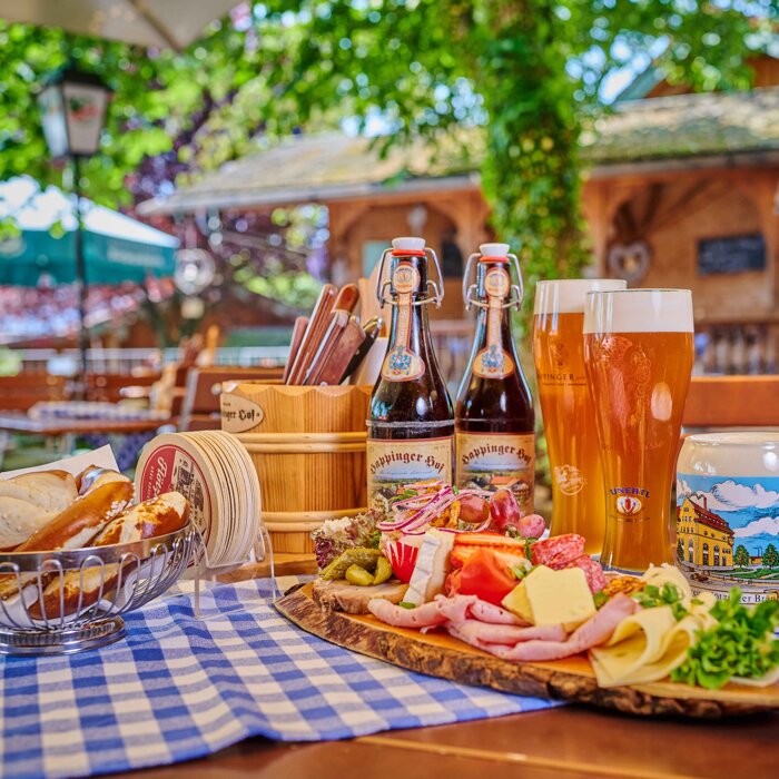 Biergarten im Happinger Hof in Rosenheim