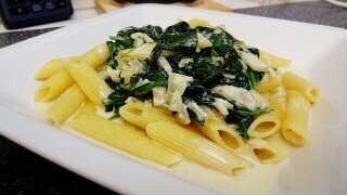 Penne Gorgonzola e Spinaci