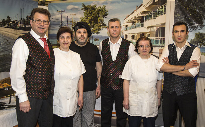 Unser Team: links Kostas mit seiner Frau Maria, der Inhaberin des Restaurants