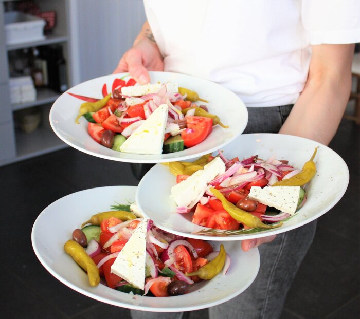 frischer Salat mit griechischem Feta