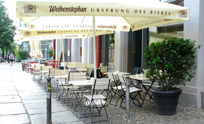 Gemütliche Terrasse vor dem Haus