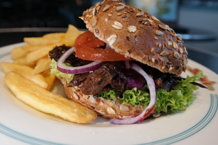 Pulled Beef Burger